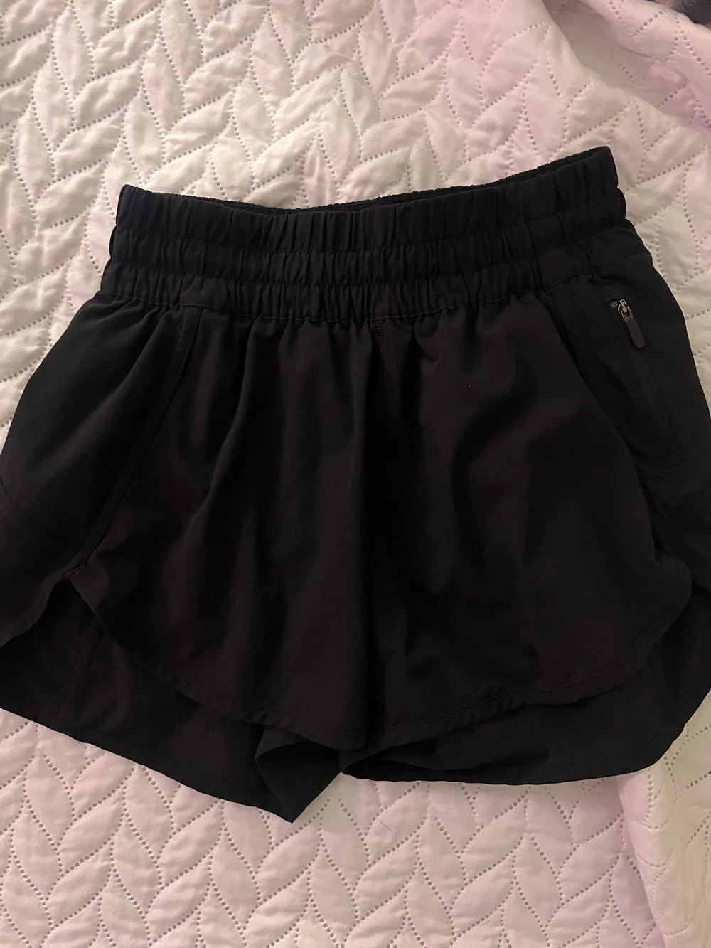 Black Lululemon Shorts 🖤🖤🖤